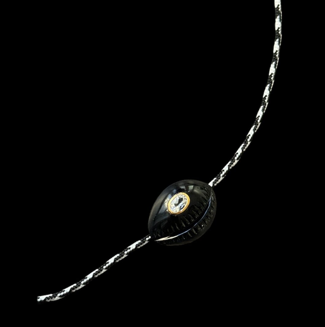 ECLISSI PENDANT SHELL - PREMIUM CAPSULE