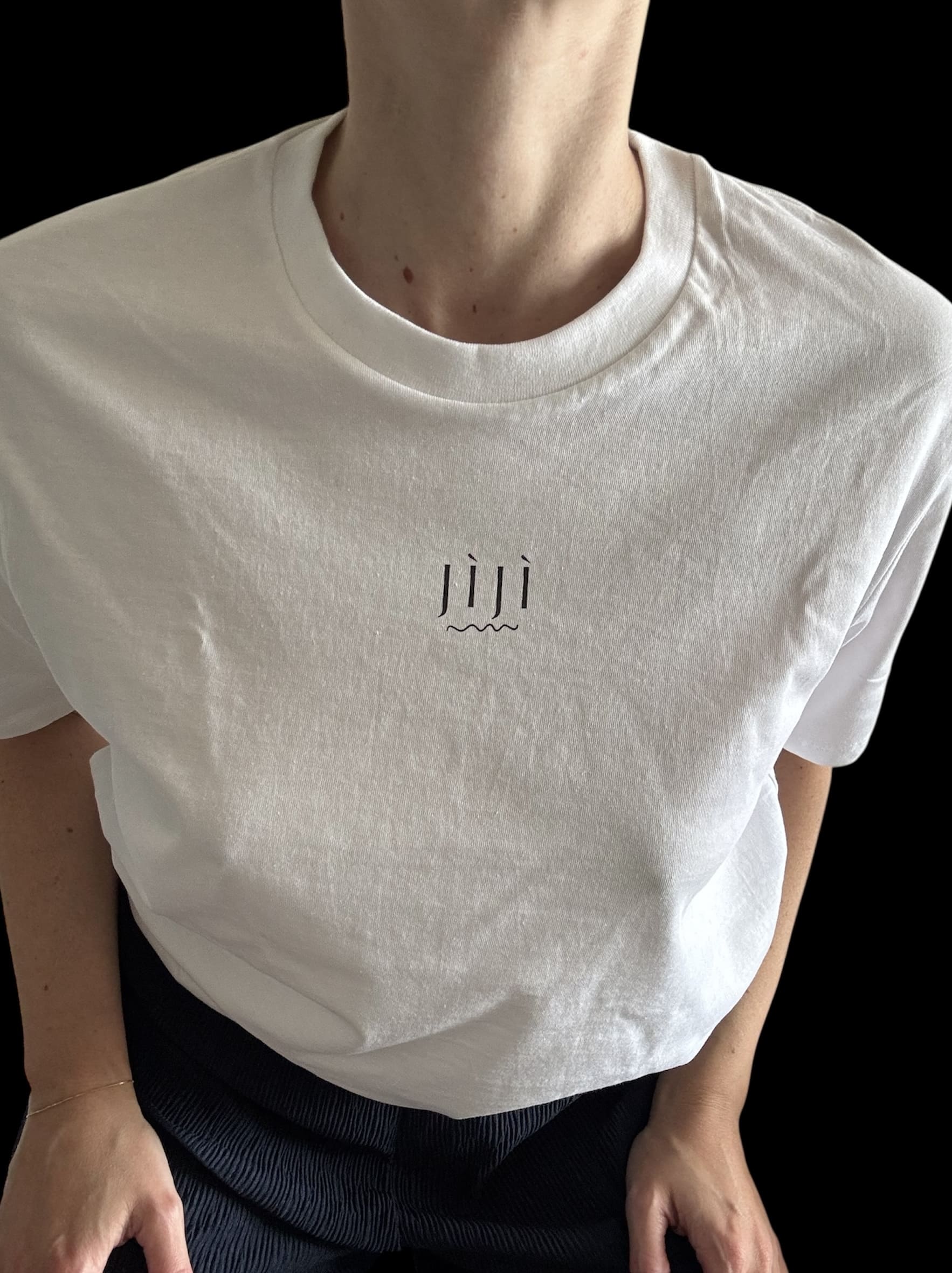 THE ESSENTIAL TEE - Image 2